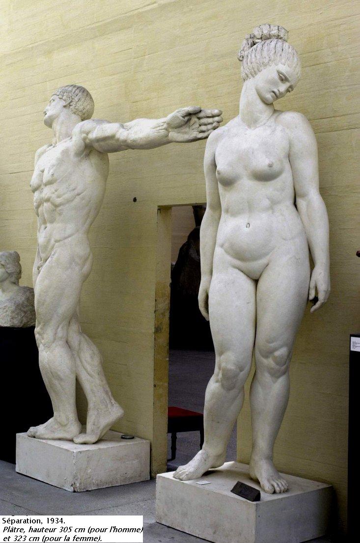 Séparation, 1934. 
<i>Plâtre, hauteur 305 cm (pour l'homme) et 323 cm (pour la femme).</i>